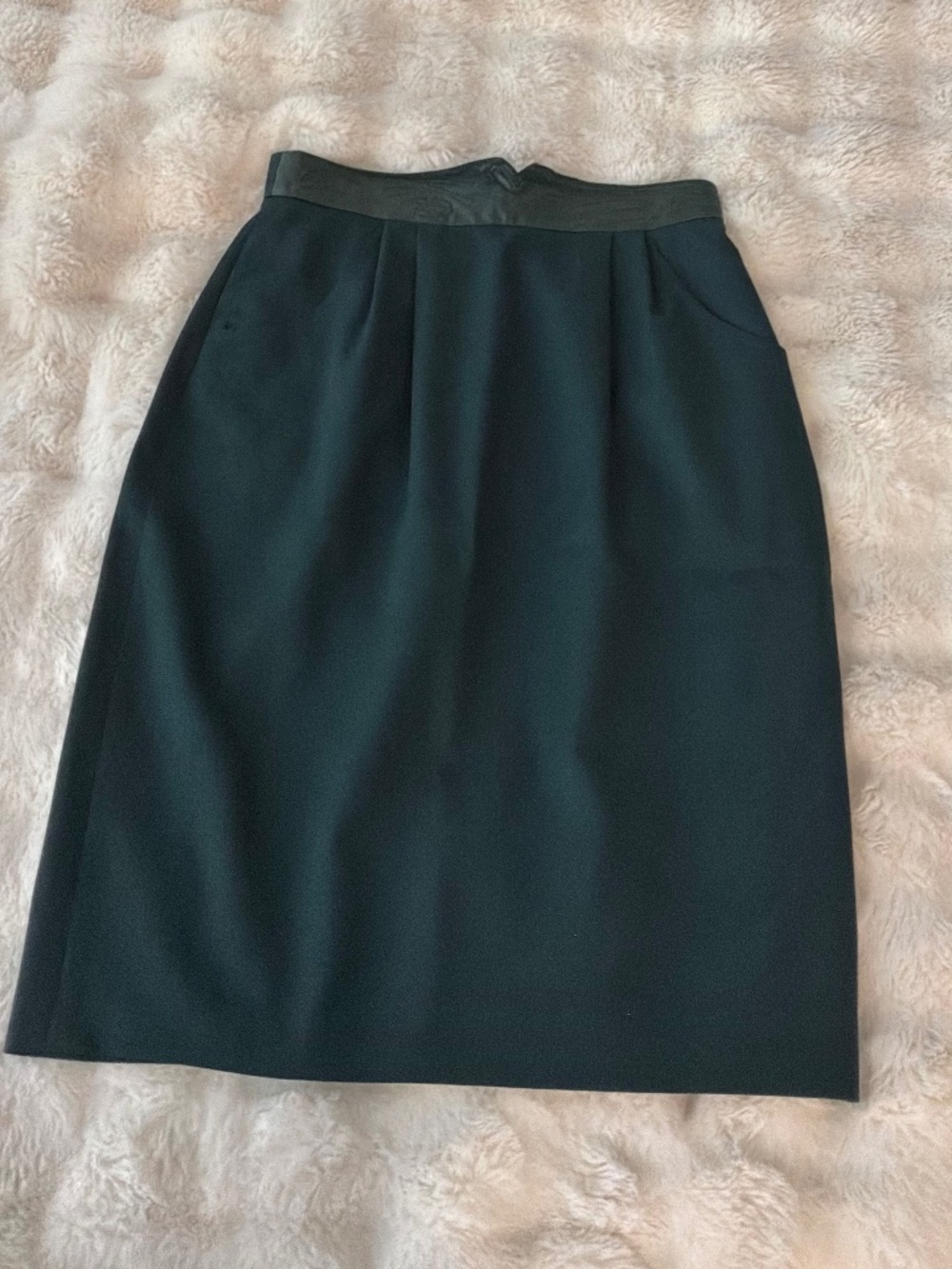 Vintage 80s LOOKS Dark Forest Green Pure Virgin Wool Midi Skirt Est. Modern M/10